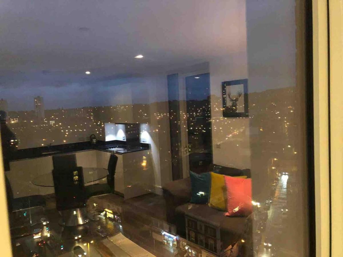 High View Two Bedroom Apartment In Woolwich Londra Dış mekan fotoğraf