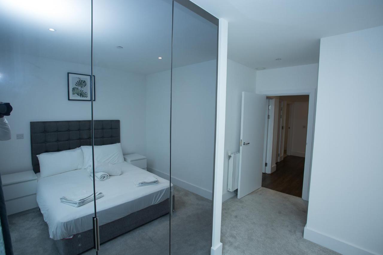 High View Two Bedroom Apartment In Woolwich Londra Dış mekan fotoğraf