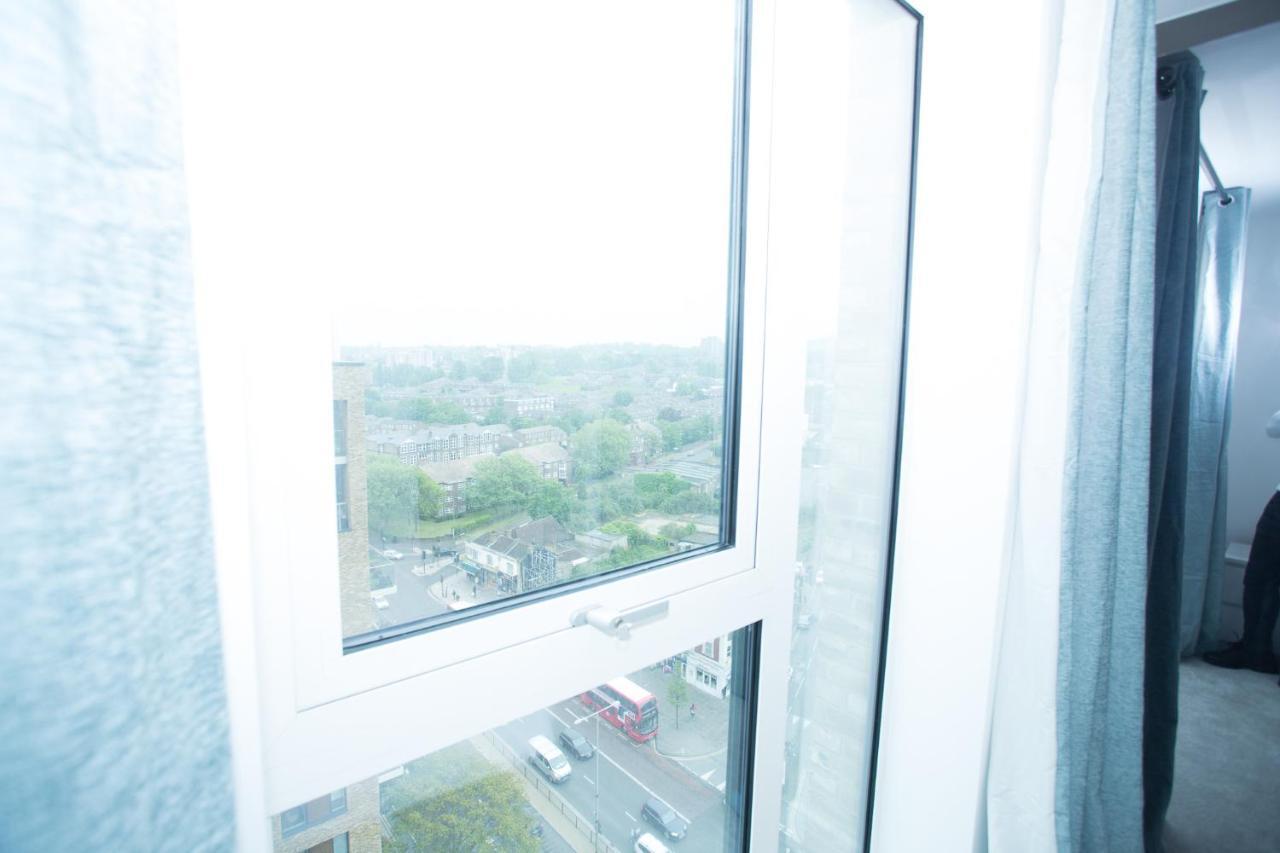 High View Two Bedroom Apartment In Woolwich Londra Dış mekan fotoğraf